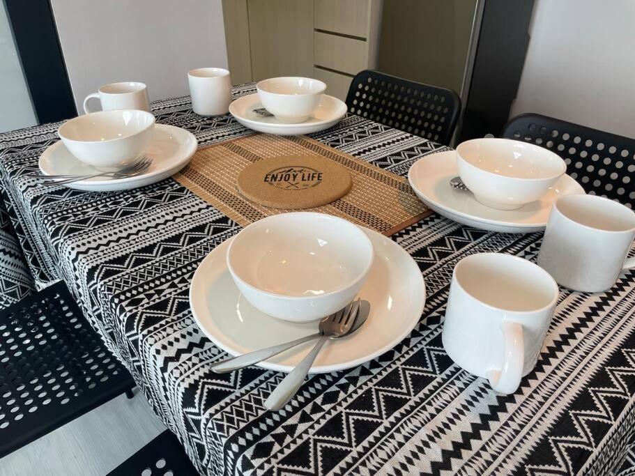 Jesselton Quay,2Br,4-5Pax,Mountain View Apartment Кота Кинабалу Екстериор снимка